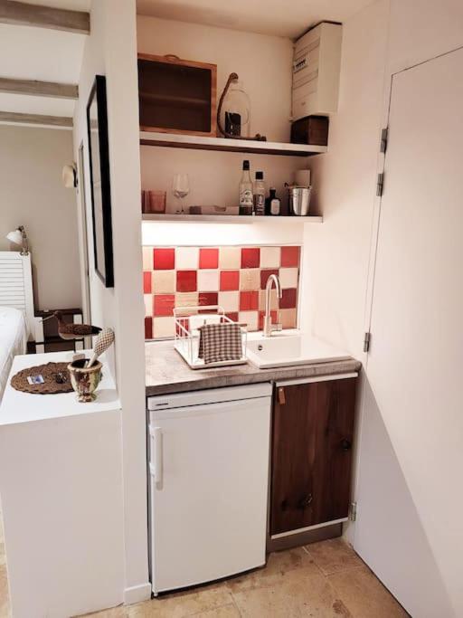 La Maison Blanche Intra-Muros Free Parking Aigues-Mortes Exteriör bild