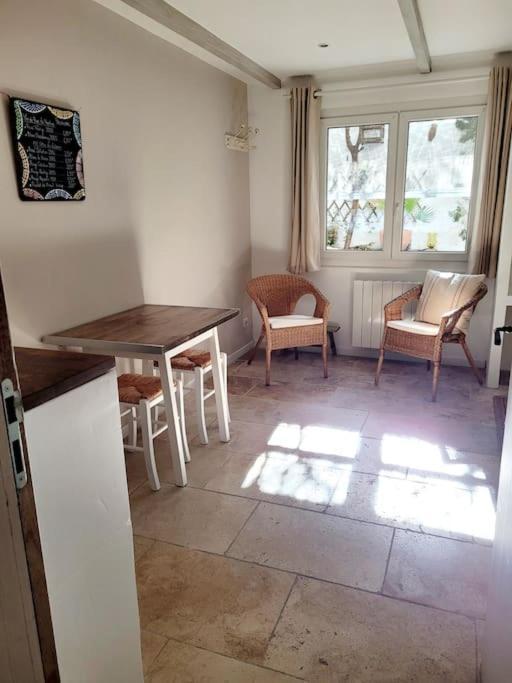 La Maison Blanche Intra-Muros Free Parking Aigues-Mortes Exteriör bild