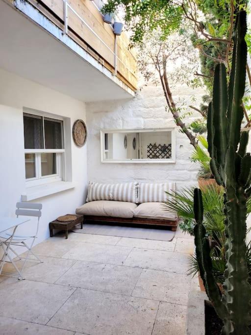 La Maison Blanche Intra-Muros Free Parking Aigues-Mortes Exteriör bild
