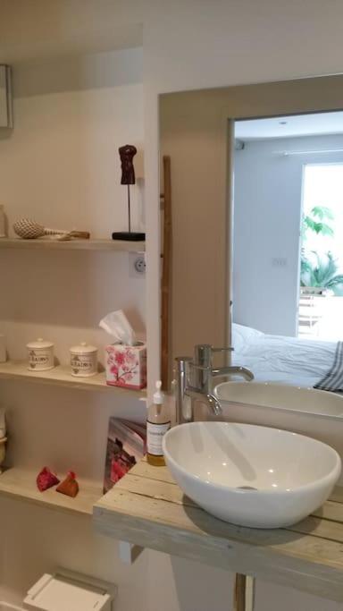La Maison Blanche Intra-Muros Free Parking Aigues-Mortes Exteriör bild